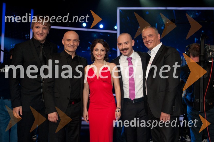 Matej Puc, voditelj;Branko Čakarmiš, član žirije ; Ana Klašnja, 
članica žirije; Jože Robežnik, voditelj; Damjan Damjanovič, član žirijeSlovenija ima talent, 3. polfinalna oddaja