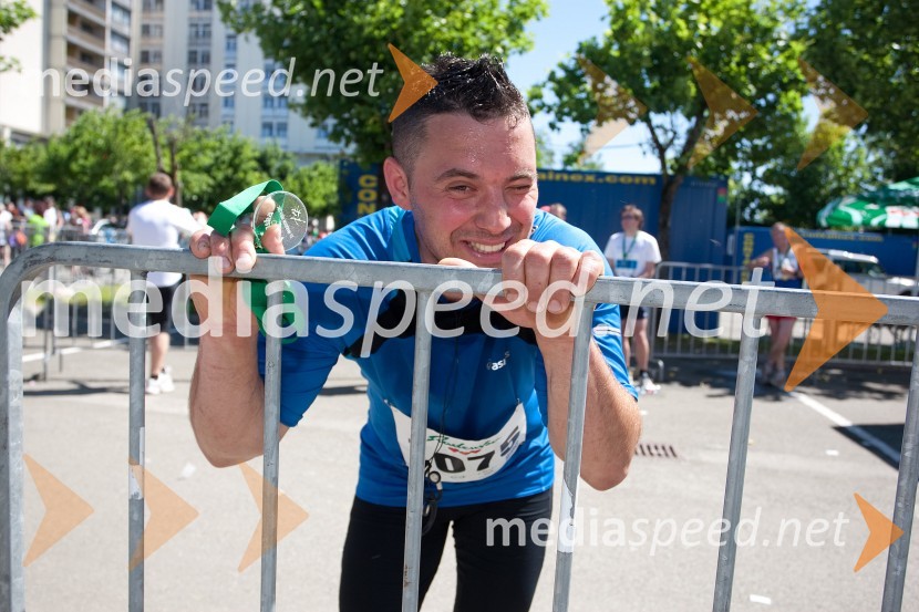 Andrej Kosi (1075)33. Maraton treh src, utrinki