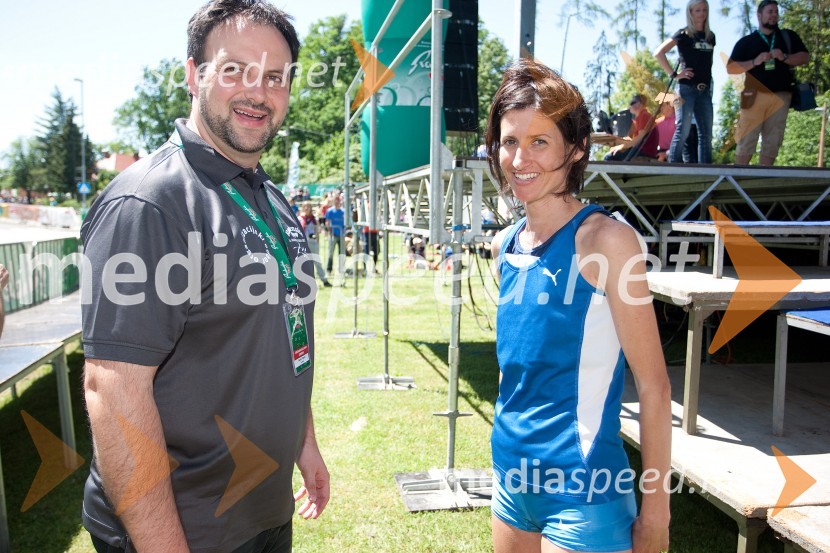 Marko Pintarič, sekretar Maratona treh src; Marija Vrajić, 2. mesto tekaškega maratona na 42 km33. Maraton treh src, utrinki