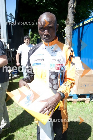 Kiplagat Samoei Micah, 2. mesto tekaškega maratona na 42 km33. Maraton treh src, utrinki