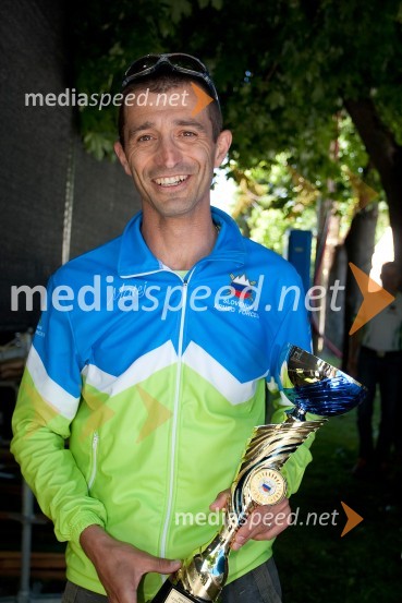 33. Maraton treh src, utrinki