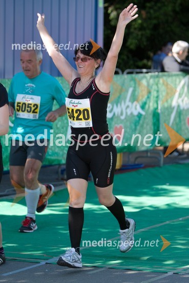 Nada Ilješ (5420)33. Maraton treh src, tekači