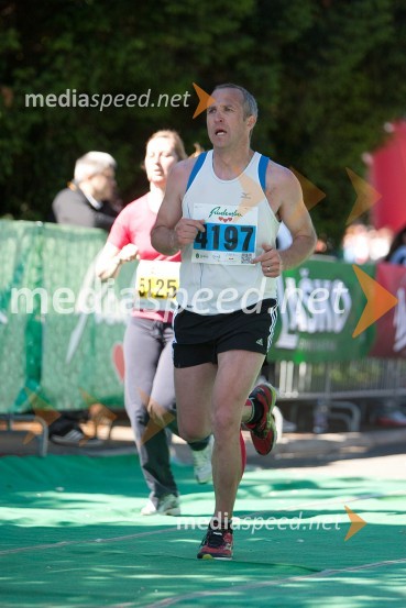 Peter Pfeifer (4197)33. Maraton treh src, tekači