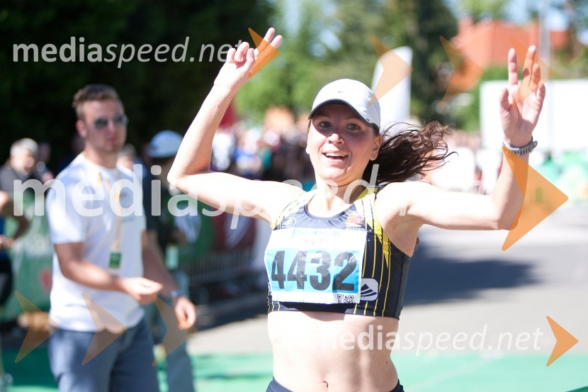 Mojca Grandovec (4432)33. Maraton treh src, tekači