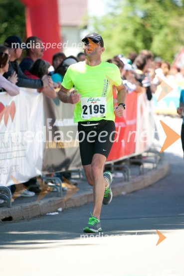 Boris Gosar (2195)33. Maraton treh src, tekači