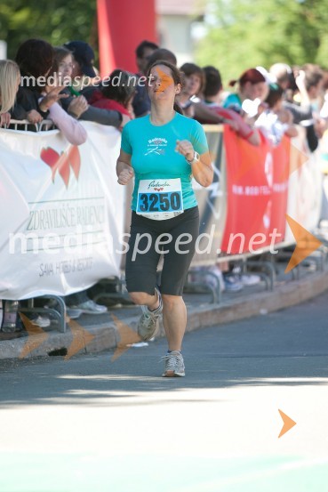 Tea Kmetec (3250)33. Maraton treh src, tekači