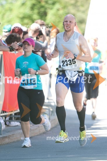 Anja Lamut (4048); Matej Kotnik (2335)33. Maraton treh src, tekači