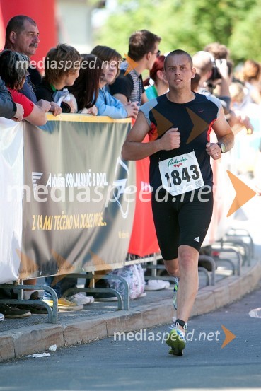 33. Maraton treh src, tekači