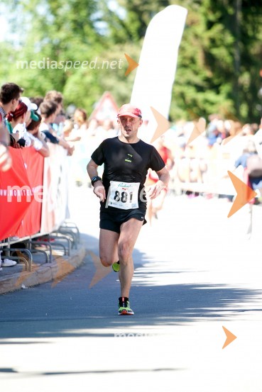 Ervin Kušar (881)33. Maraton treh src, tekači