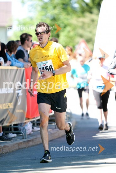 Urban Bastl (1456)33. Maraton treh src, tekači