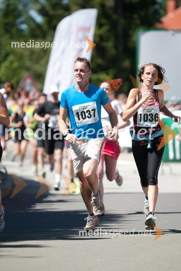 Alen Voljkar (1037); Vesna Kočar (1036)33. Maraton treh src, tekači