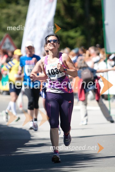 33. Maraton treh src, tekači