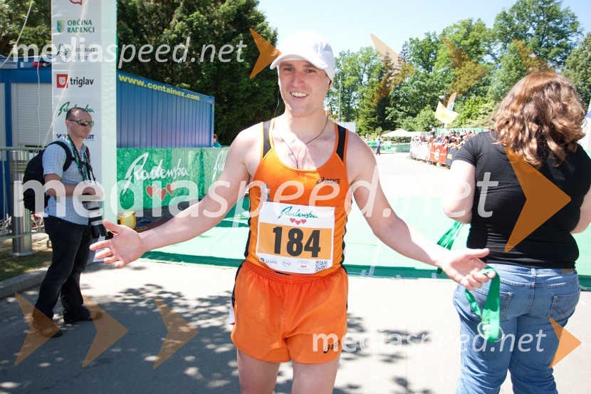 Benjamin Kurbos (184)33. Maraton treh src, tekači