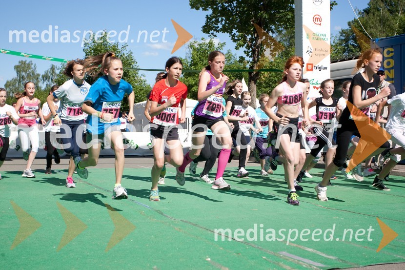 33. Maraton treh src, tekači