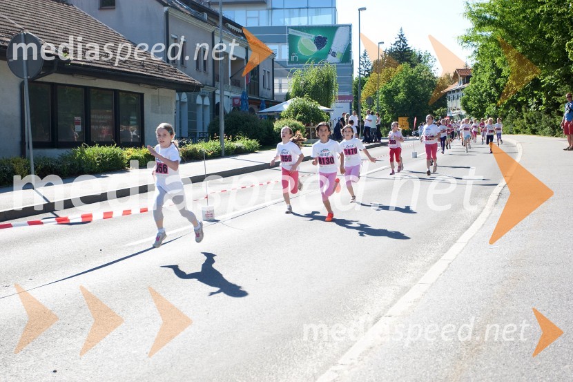 33. Maraton treh src, tekači