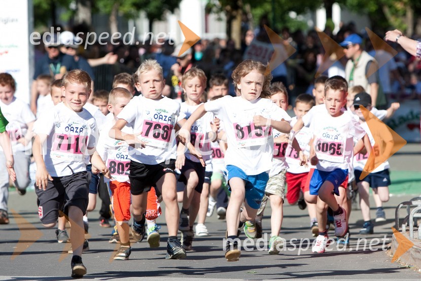 33. Maraton treh src, tekači