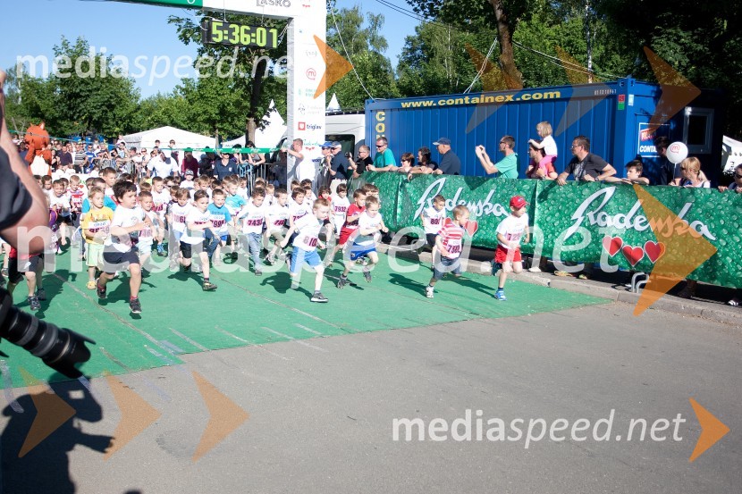 33. Maraton treh src, tekači