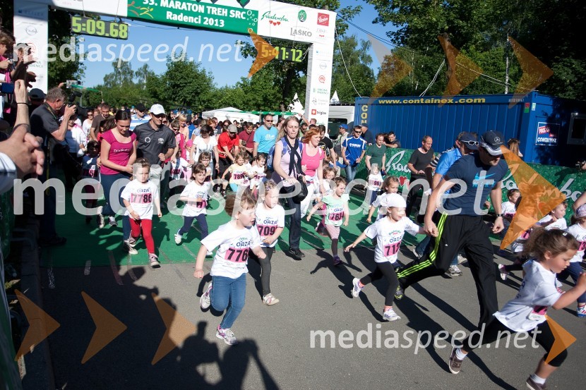 33. Maraton treh src, tekači