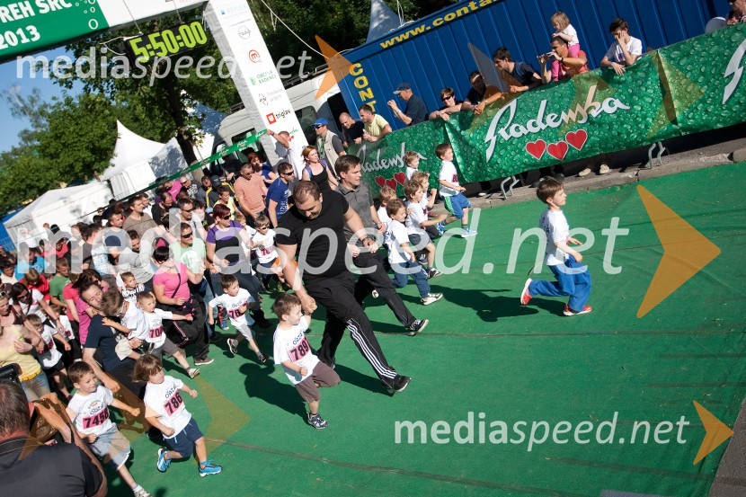 33. Maraton treh src, tekači