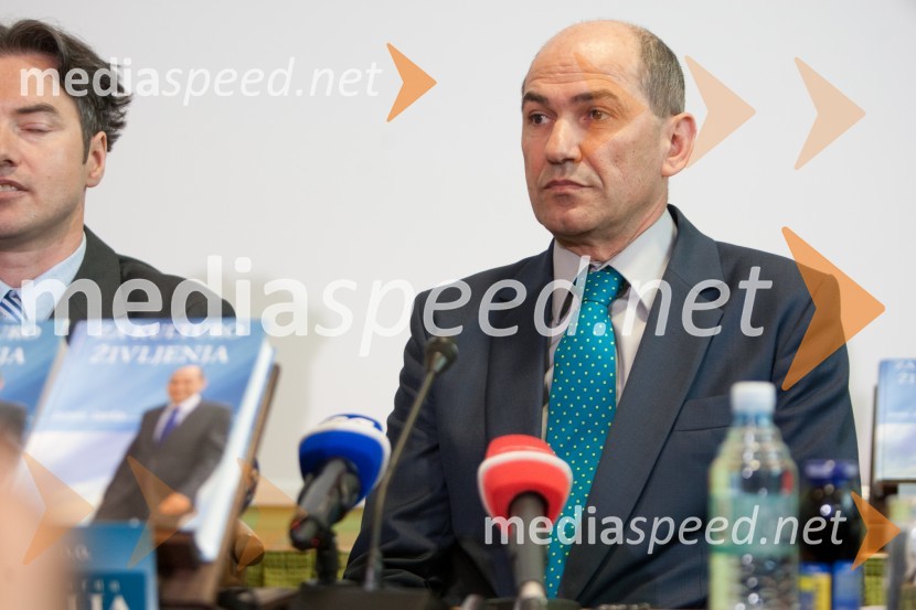 Janez Janša, predsednik stranke SDSJanez Janša, predstavitev nove knjige “Za kulturo življenja”