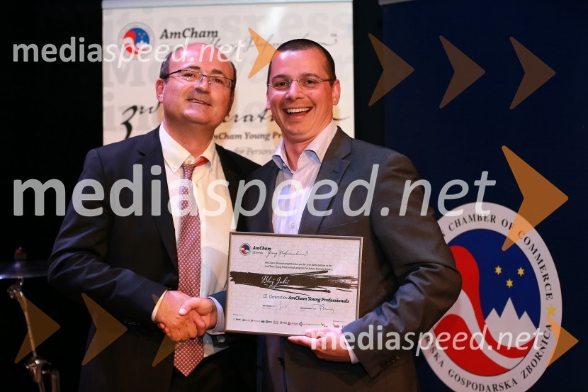 Thierry Villard, direktor Goodyear Dunlop Sava Tires; Blaž Jakič, Zavarovalnica TriglavAmCham, Top Potential of the Year 2013