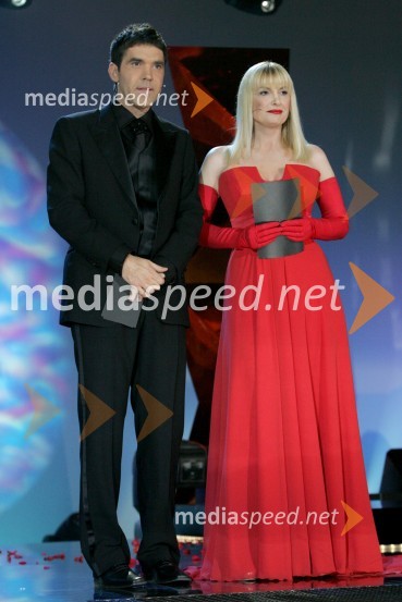 Voditelja finalne prireditve Mario Galunič in Helena Blagne ZamanEMA 2007, finalni izbor