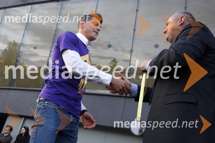 Nogometaš NK Maribor; Rade MijatovičNK Maribor – slovenski državni prvak