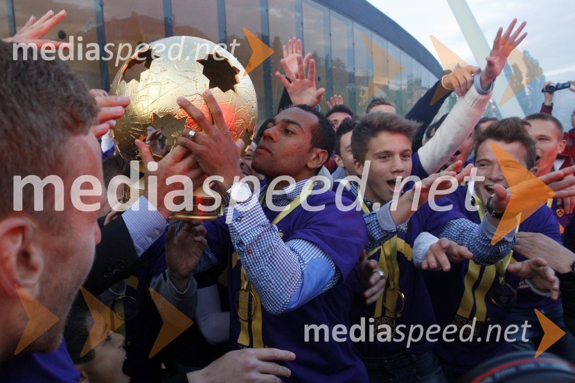 Nogometaši NK MariborNK Maribor – slovenski državni prvak