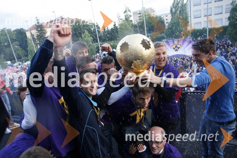 Nogometaši NK MariborNK Maribor – slovenski državni prvak