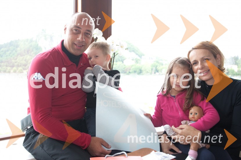 Robert Golob; Nataša Žagar z otrociVIP Rally Geoss 2013