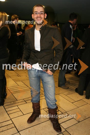 Anžej Dežan, pevecEMA 2007, finalni izbor