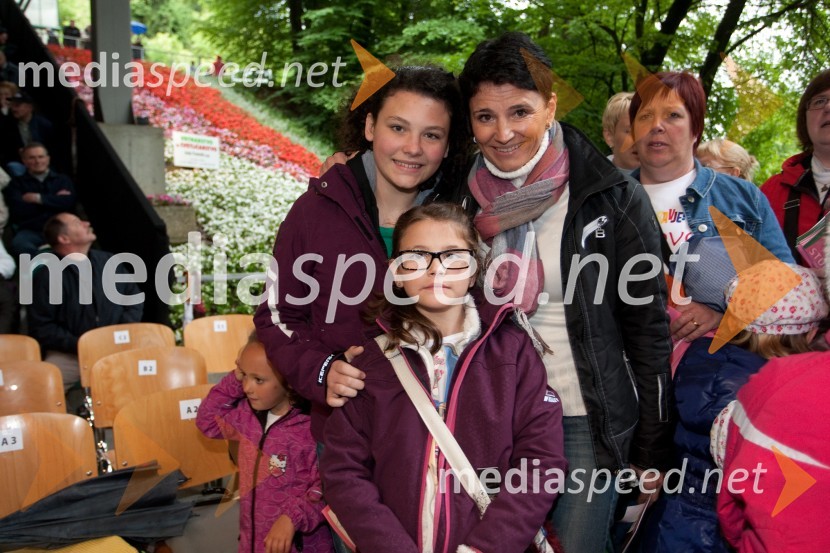 Petra; Eva; Andreja PotrebuješNa zdravje, snemanje zadnje oddaje