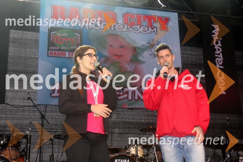 Natalija Bratkovič, novinarka Radia City; Boštjan Bračič, moderator na Radiu City in pevecRadio City, koncert 2013