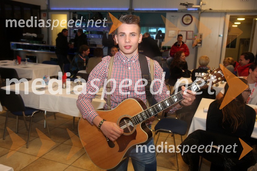 Žan Serčič, pevecRadio City, koncert 2013