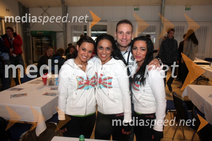 Tomaž Barada, taekwondoist ter kickboksar; Barada demo teamRadio City, koncert 2013
