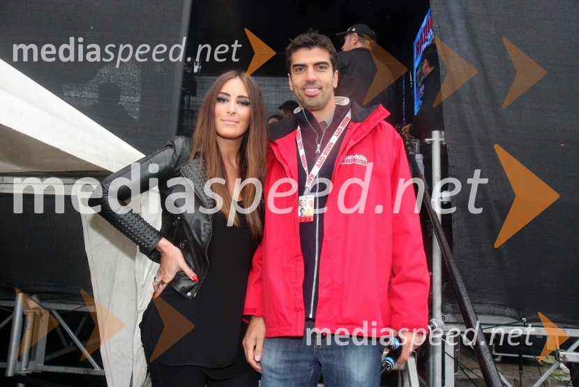 Pevka skupine Muff;&nbsp;Bor Grainer, odgovorni urednik radia CityRadio City, koncert 2013