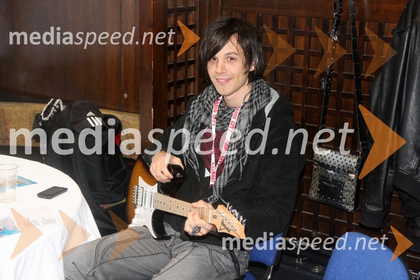 Član skupine CoverLoverRadio City, koncert 2013