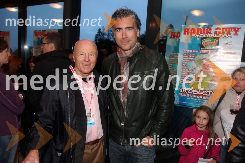 ...; Jan Plestenjak, pevecRadio City, koncert 2013
