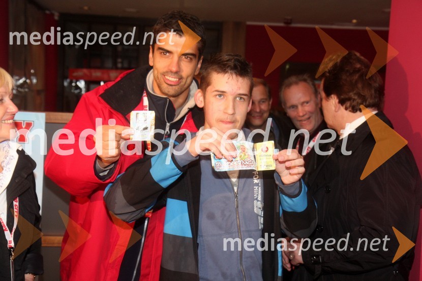 Bor Grainer, odgovorni urednik radia City;&nbsp;Nik Tuš, dobitnik avtomobilaRadio City, koncert 2013