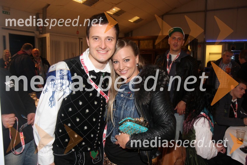 Blaž Švab, član skupine Modrijani; Nika ČukurRadio City, koncert 2013