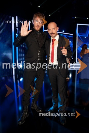 Matej Puc, voditelj; Jože Robežnik, voditeljSlovenija ima talent, 5. polfinalna oddaja