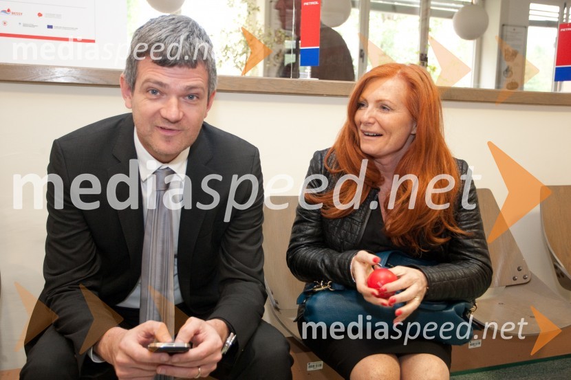 Tomaž Berločnik, predsednik uprave Petrol d.d.; Sonja Žižek Fuis, vodja protokola družbe Petrol d.d.Slovenski dan krvodajalstva z znanimi Slovenci