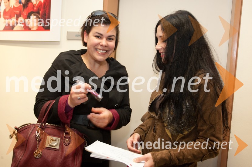 Ana Marija Mitič, stand up komičarka; Urška Majdič, pevkaSlovenski dan krvodajalstva z znanimi Slovenci