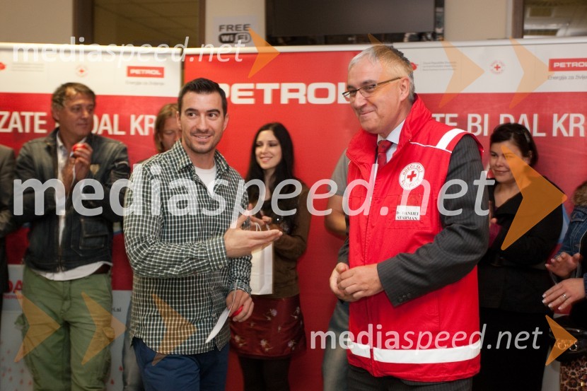 Marko Potrč, voditelj; dr. Danijel Starman, Rdeči križ SlovenijeSlovenski dan krvodajalstva z znanimi Slovenci