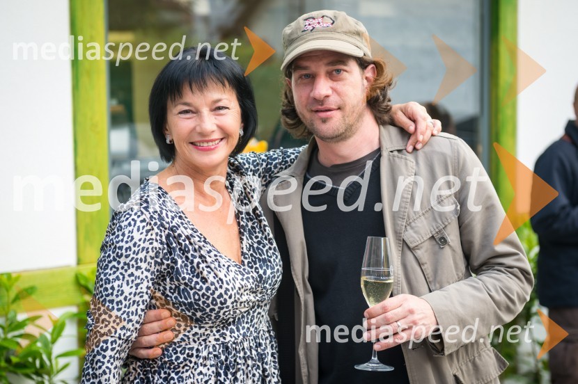 Azra Širovnik, pisateljica; Vanja Alič, glasbenikOtvoritev restavracije Saraj