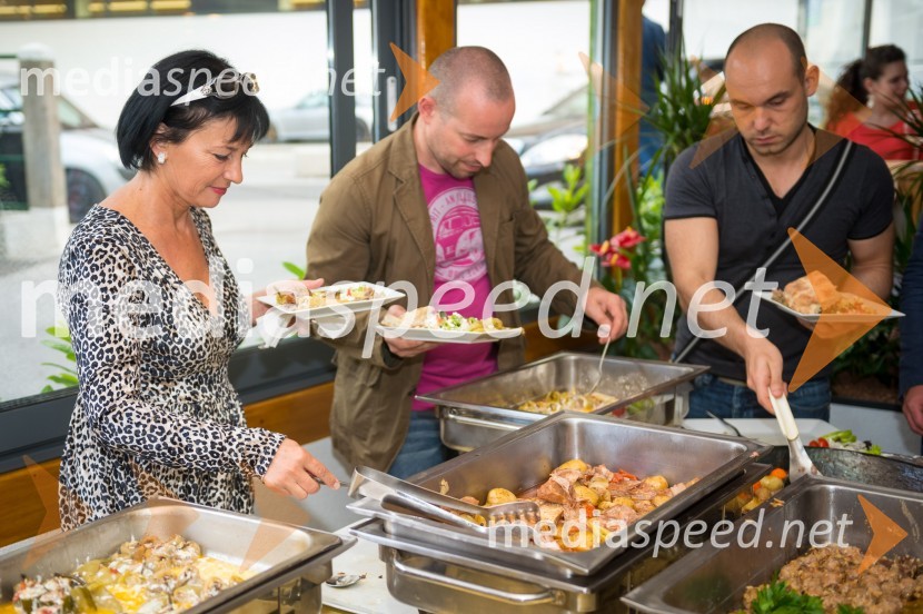 Azra Širovnik, pisateljica; Srečko Blas - DaphneOtvoritev restavracije Saraj