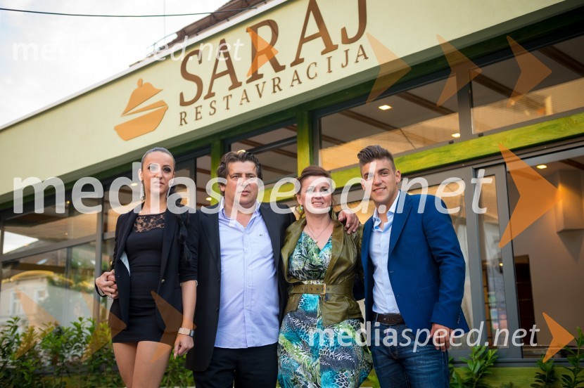 Družina HajdarpašićOtvoritev restavracije Saraj