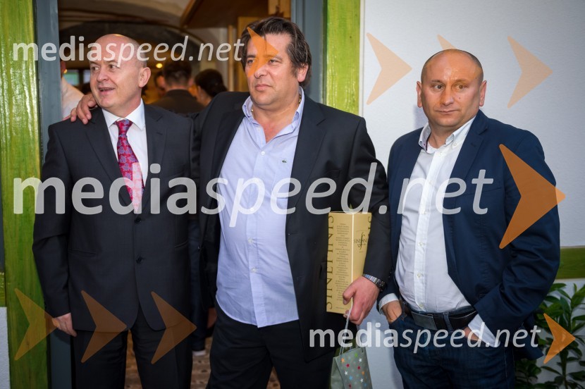 Izet Rastoder; podjetnik; Husko Hajdarpašić, lastnik restavracije Saraj; ...Otvoritev restavracije Saraj