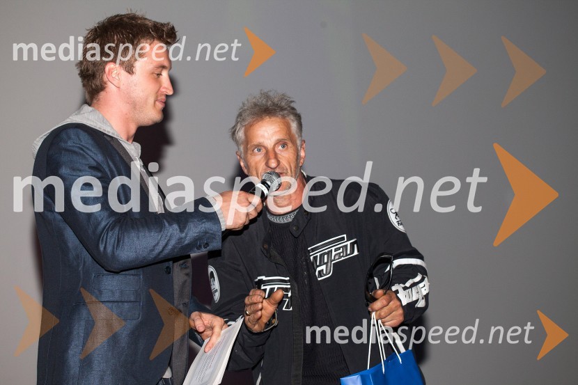 Denis Avdić, Radio 1; ...Premiera filma Izhod