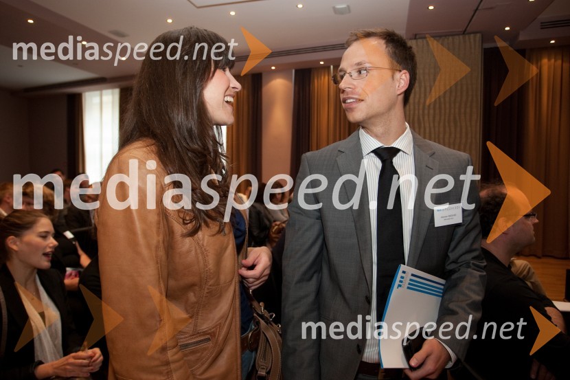 Barbara Ri; Klemen MedvedMreža idej, pogovor o razvojnih reformah: Kdo se boji sprememb?